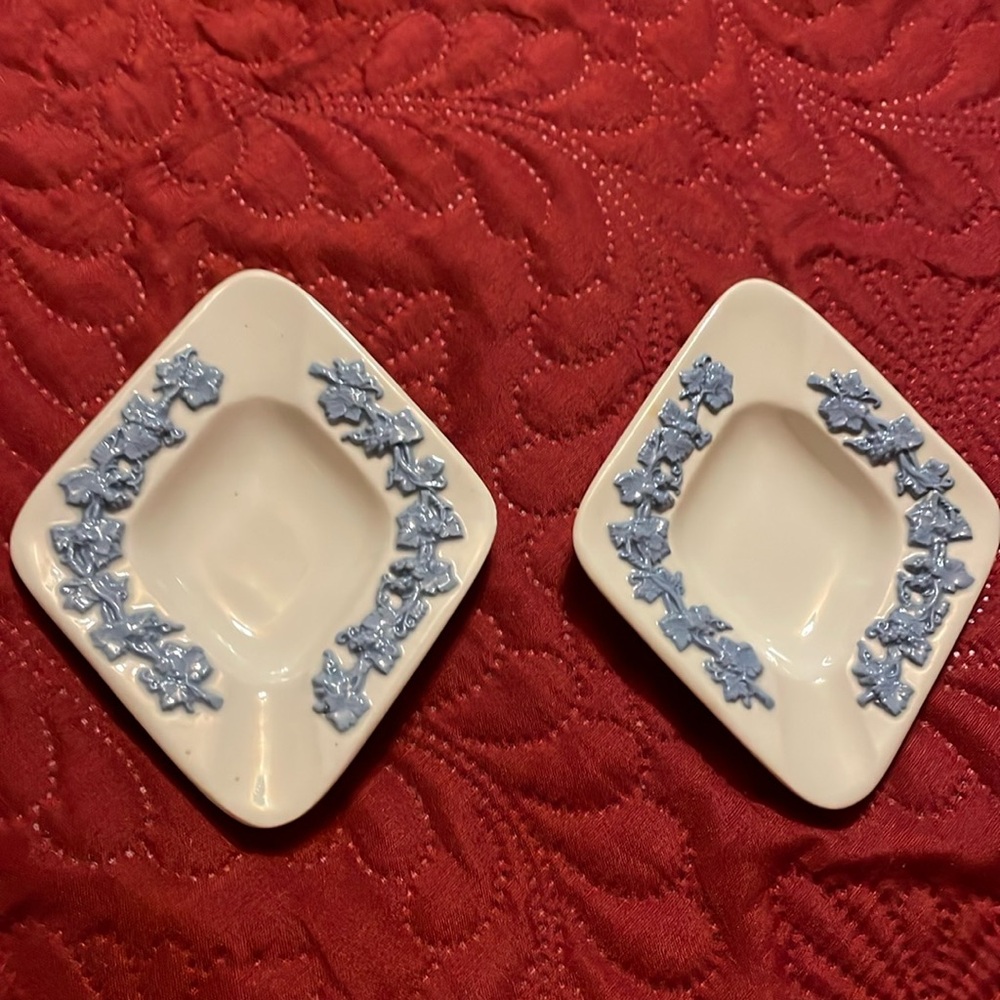 Wedgwood of Etruria and Barlaston pair of Vintage diamond shaped ashtrays